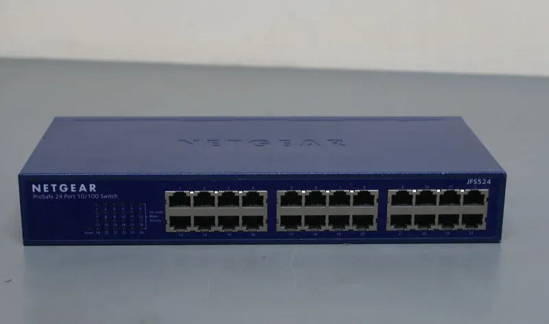 Коммутатор NETGEAR ProSafe JFS524 24-Port Ethernet Network Switch 10/100 Rackmou