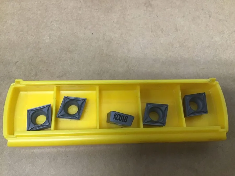 Режущий инструмент Kennametal CCMT09T302FP GRADE KCU10 Carbide Insert BOX OF 5 — фото лота 2