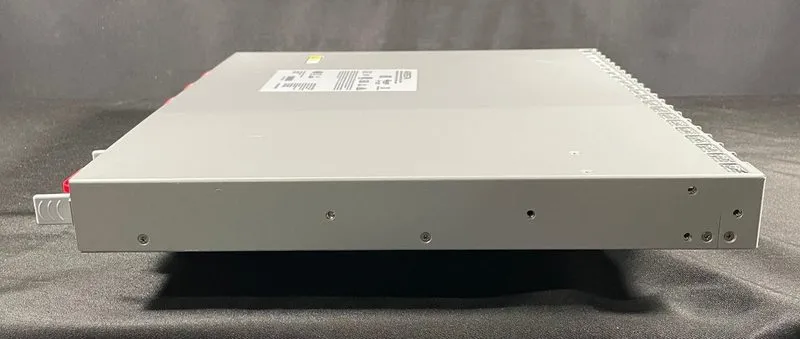 Коммутатор Arista CCS-722XPM-48ZY8-F 48×2.5G 60W PoE + 8×25G SFP28 Switch — фото лота 4