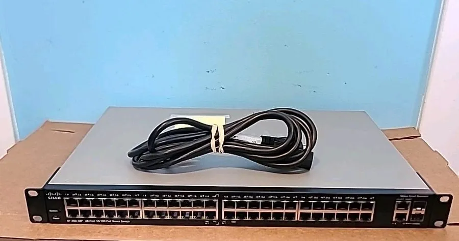 Коммутатор Cisco SF200-48P 48-Port 10/100 PoE Managed Network Switch
