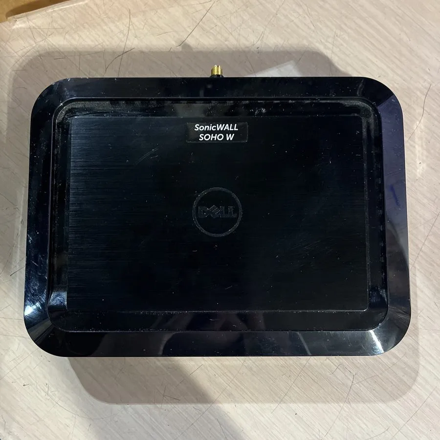 Межсетевой экран SonicWall SOHO 250 W APL41-0BA Wireless Network Security Firewa