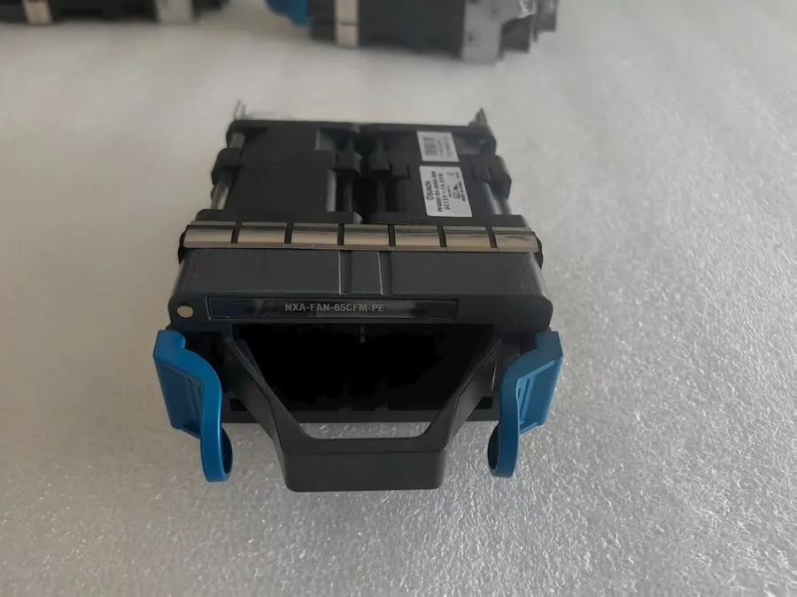 Вентилятор Cisco NXA-FAN-65CFM-PE Back-to-Front Airflow (Port Side Exhaust) -VAL