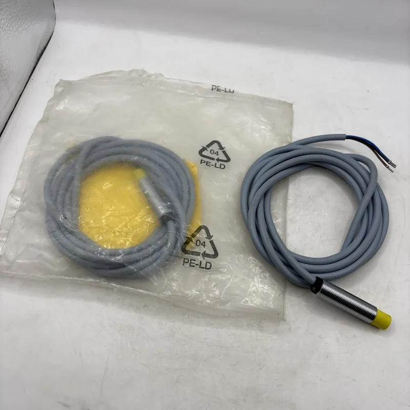 Датчик приближения TURCK PROXIMITY SENSOR NI5-G12-AN6X 10-30 VDC 200 MA
