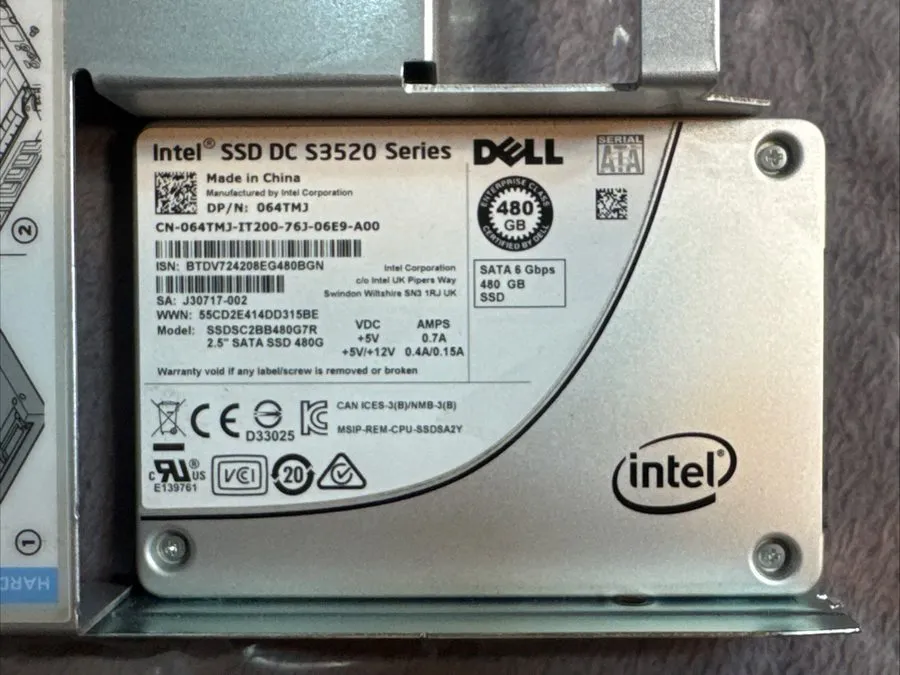 SSD-накопитель 64TMJ для DELL Intel DC S3520 480GB 6Gb/s 2.5INCH SATA SSD 064TMJ — фото лота 1