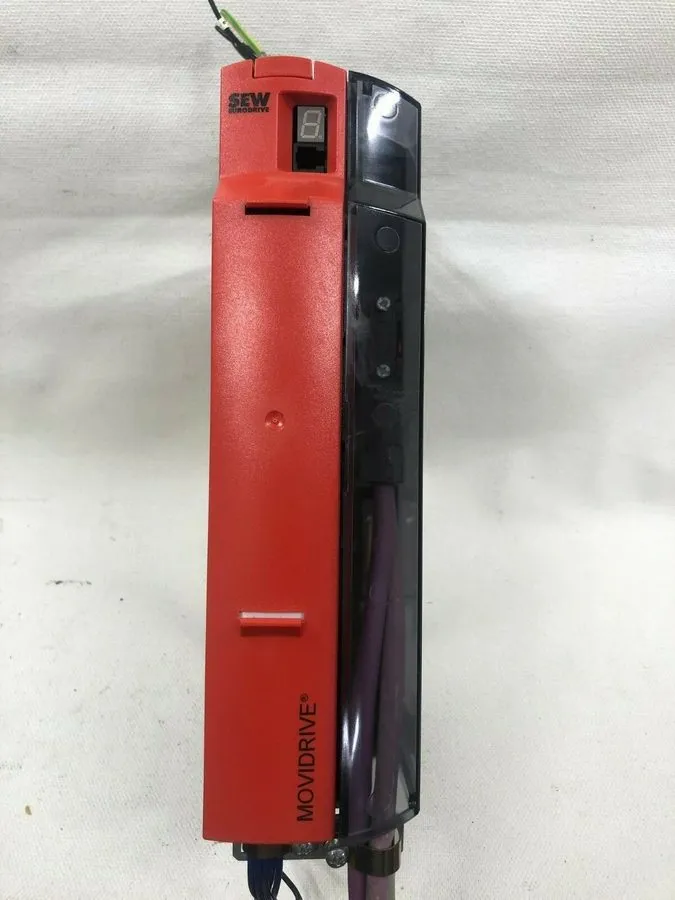 Частотный преобразователь SEW Eurodrive MDX61B0005-5A3-4-0T Movidrive 3-Phase 0.