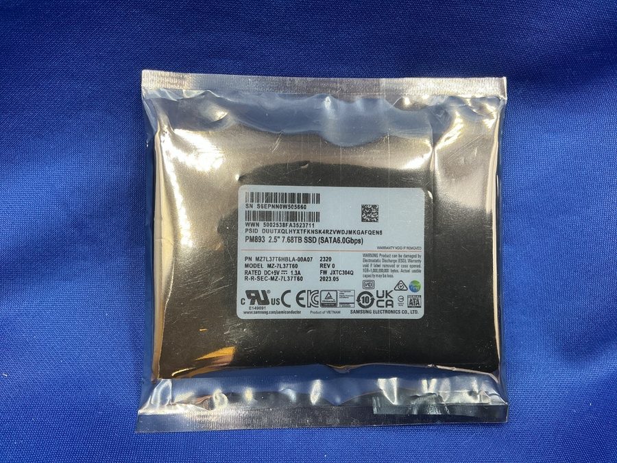 SSD-накопитель Samsung PM893 7.68TB SATA 6Gb/s 2.5" SSD MZ-7L37T60 MZ7L37T6HBLA