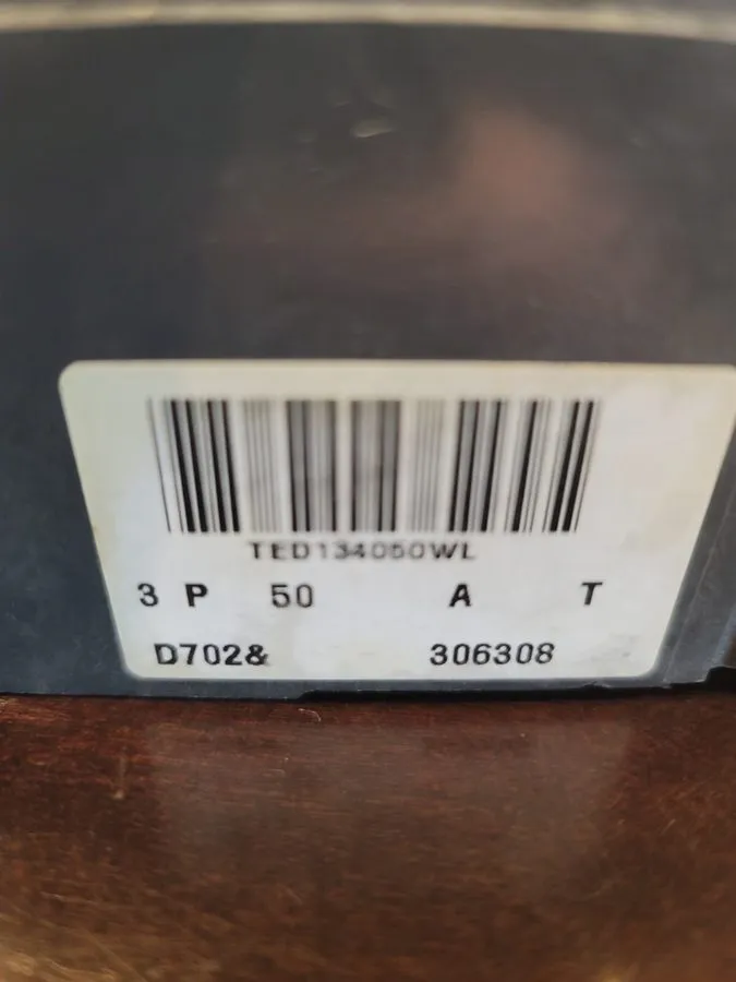 Автоматический выключатель TED134050WL GE 50 Amp 480V 3 Pole Feed Thru Circuit B