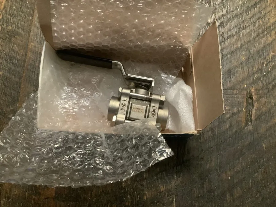 Клапан Swagelok Ss-63tf8 1/2" Fnpt Ball Valve 1 Qty — фото лота 2
