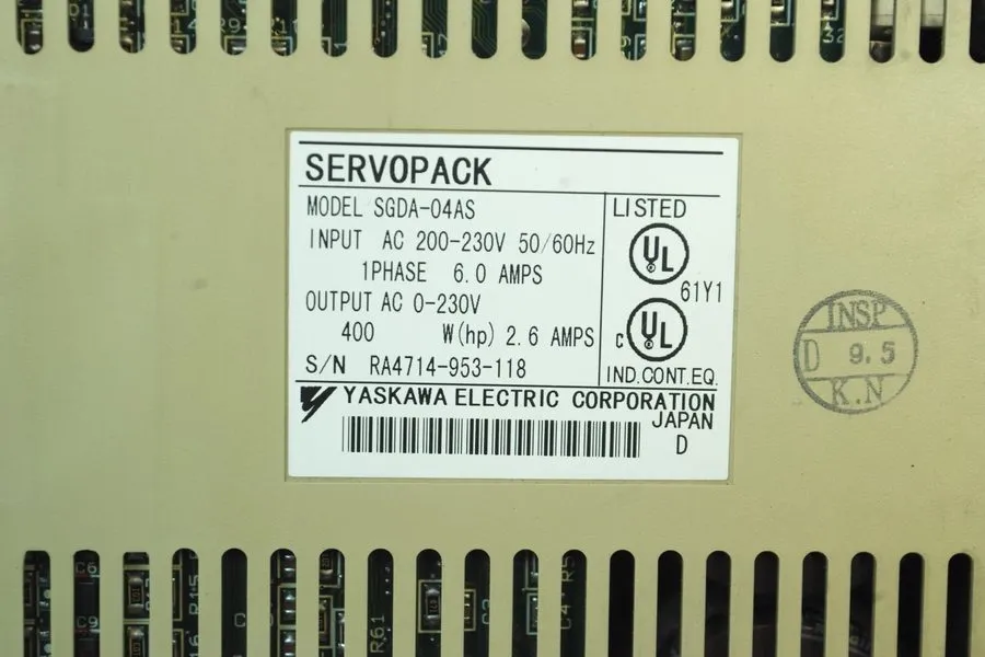Сервопривод YASKAWA SERVOPACK SGDA-04AS 200-230Vac 6.0A AMP