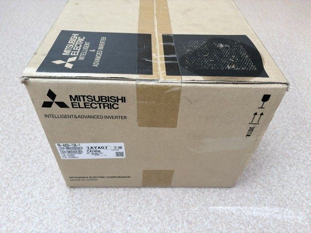 Частотный преобразователь MITSUBISHI FR-A820-7.5K-1 Inverter from Japan
