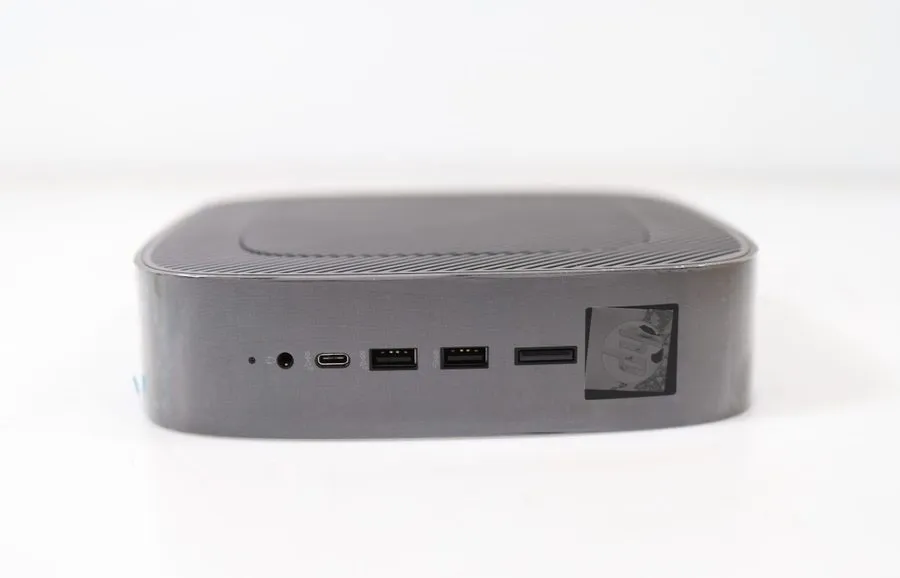 Тонкий клиент HP t740 Thin Client Desktop SFF AMD V1756B 16GB DDR4 32GB SSD Thin