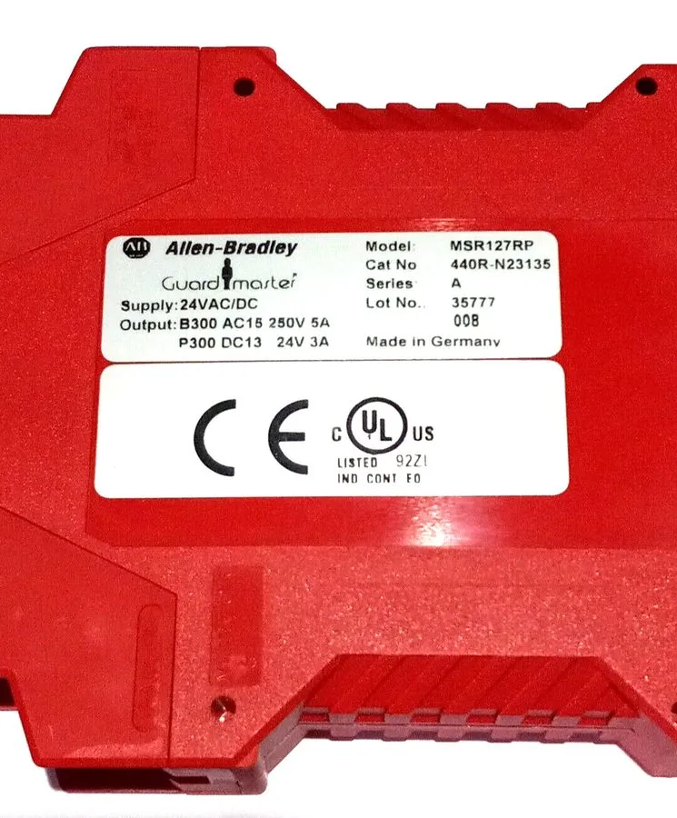 Реле безопасности Allen-Bradley MSR127RP / 440R-N23135 Guardmaster Safety Relay