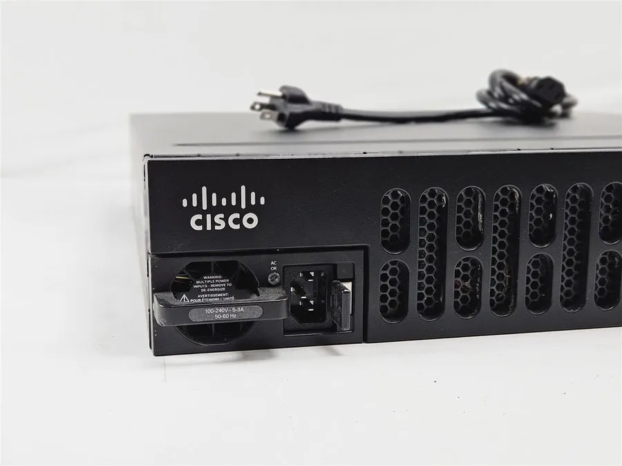 Маршрутизатор CISCO ISR4351/K9 V05 3-PORT Gigabit INTEGRATED ROUTER ISR4351 — фото лота 1