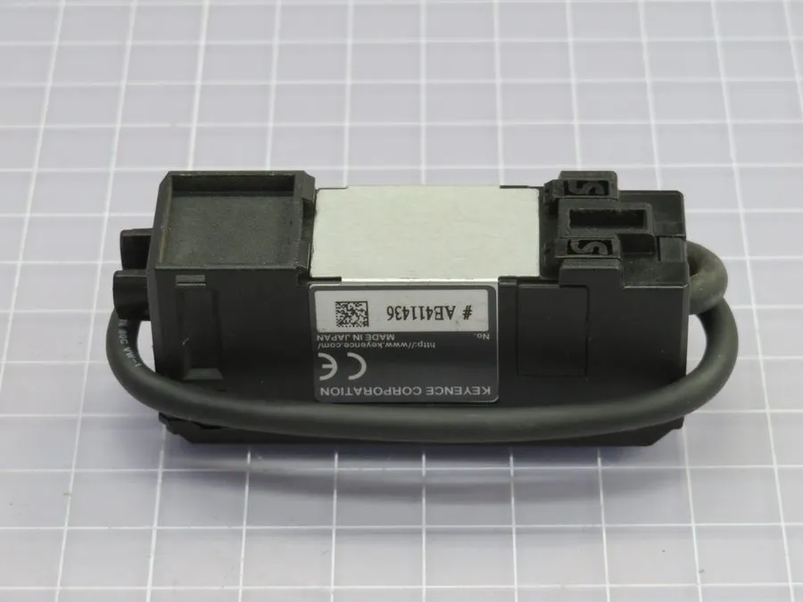 Датчик keyence Laser displacement sensor GT2-71N