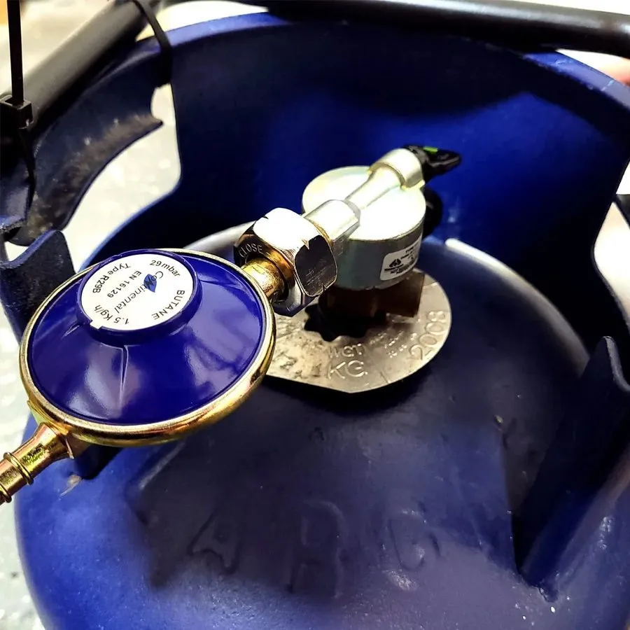 Трубопроводная арматура 27mm Clip On Gas Cylinder Adapter Set with 29Mbar Butane — фото лота 2