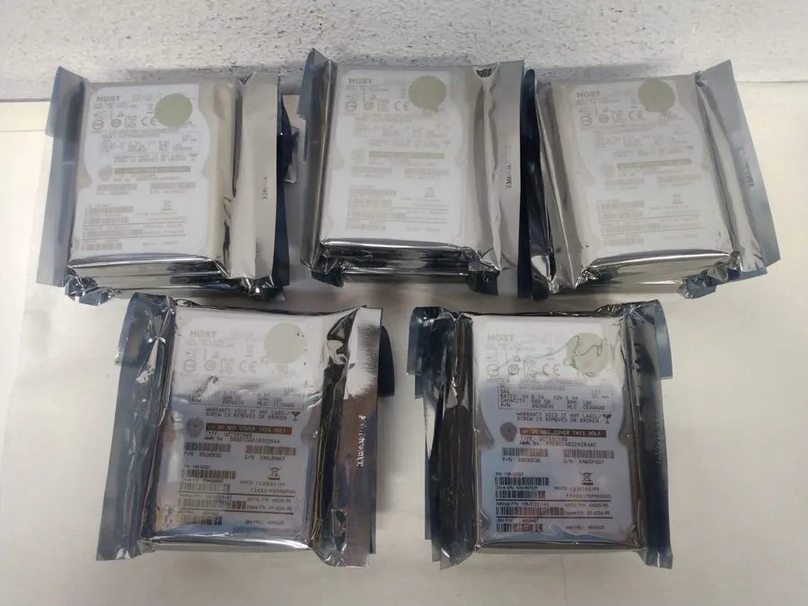 Жёсткий диск Hitachi HUC109060CSS600 600GB 10k 6Gbps 2.5" SAS Hard Disk Drive HD