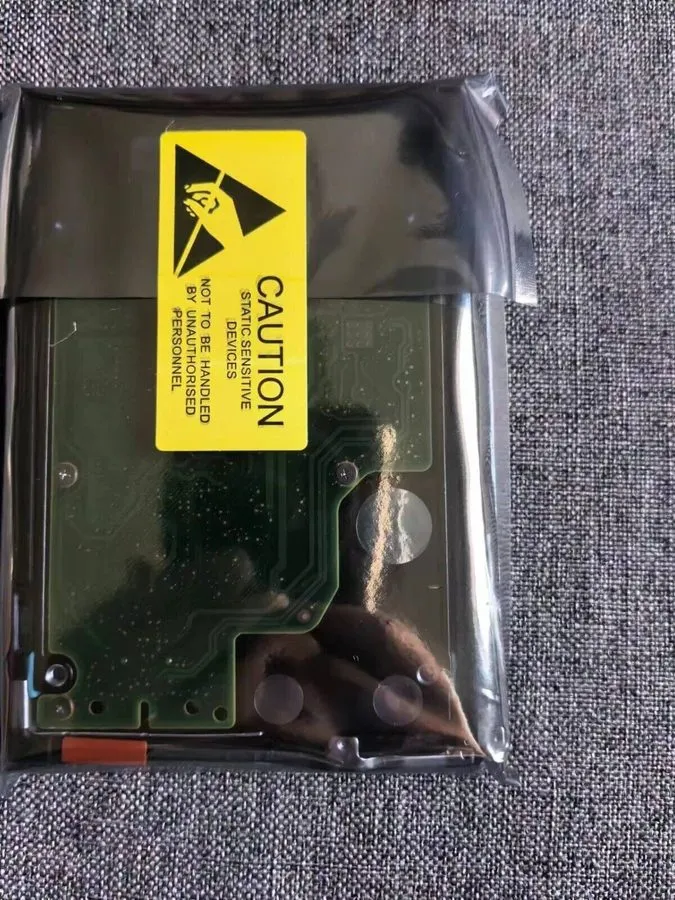 Жёсткий диск EMC 005051631 600GB 10K 2.5" 12Gb SAS HDD D3-2S10-600 Unity 300 400