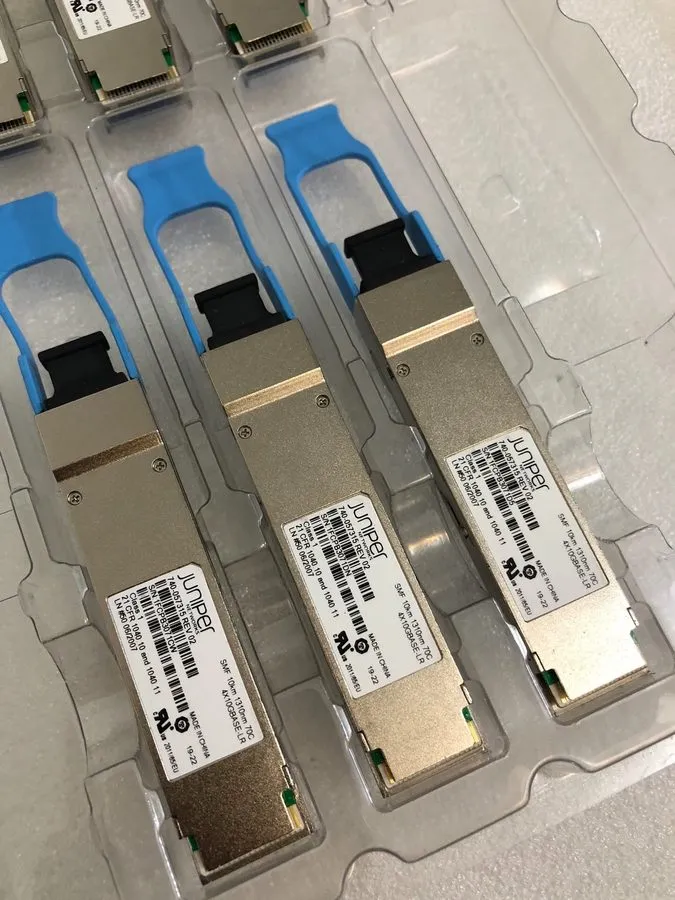 Коммутатор Juniper QSFPP-4x10GE-LR 740-057315 40GBase 4X10GE LR JNP-QSFP-4x10GE-