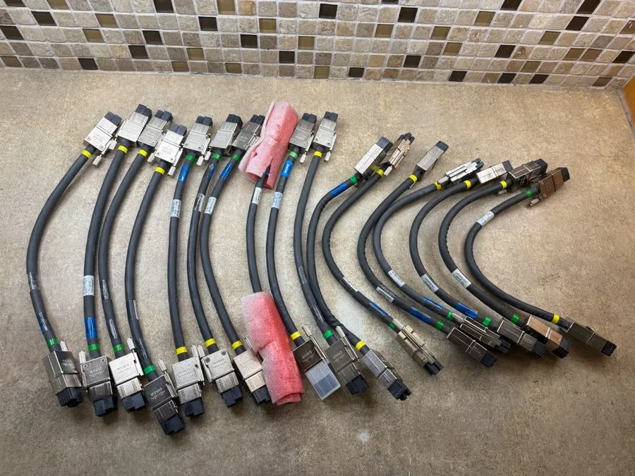 Коммутатор Cisco 37-1122-01 Stack Connection Data Network Interface Cable
