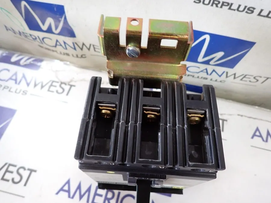 Автоматический выключатель Square D FC34015 Circuit Breaker 15 Amp, 3 Pole, 480V