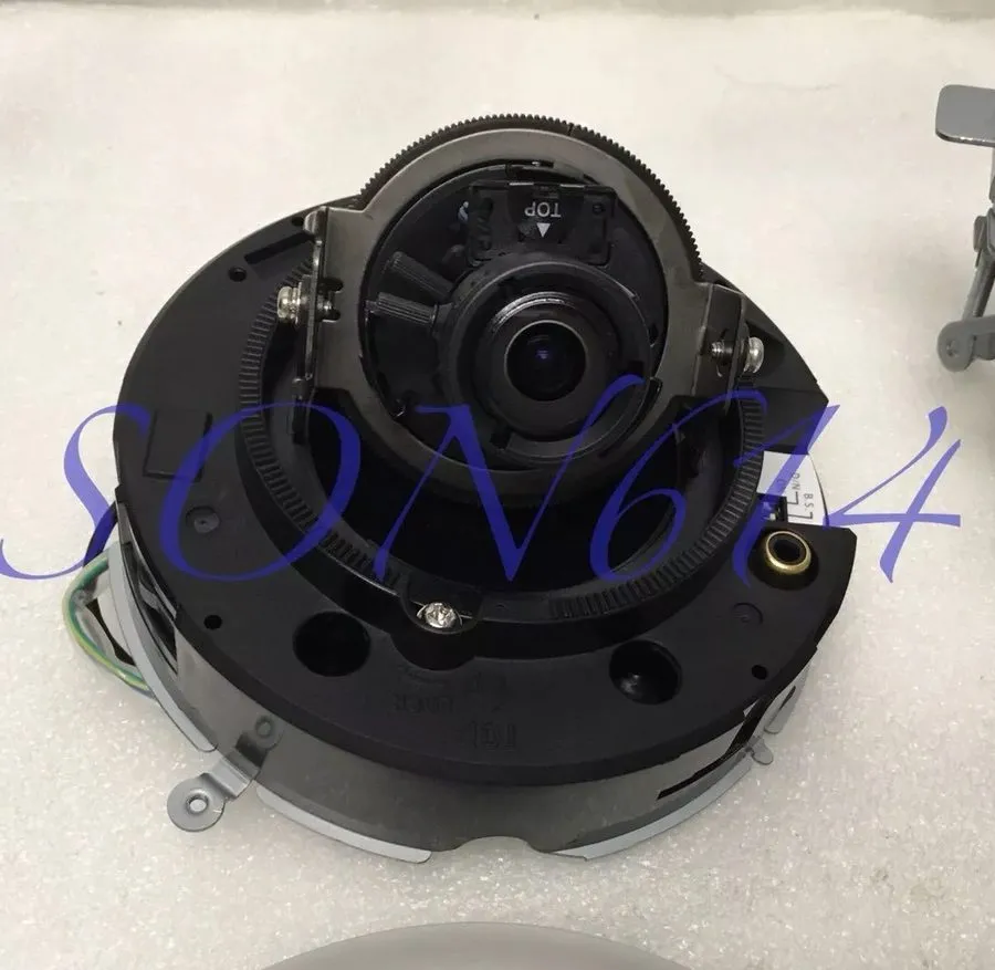 Камера Pelco IS20-CHV10S Color CCTV Camera — фото лота 3