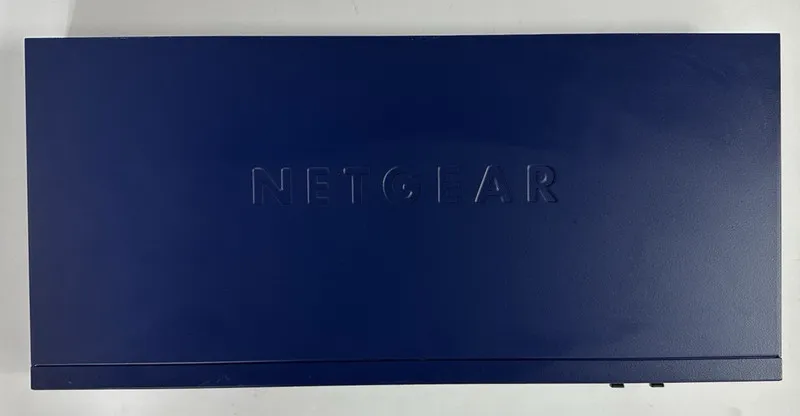 Коммутатор NETGEAR GS724T 24-Port Gigabit Managed Switch ProSAFE Rackmount VLAN