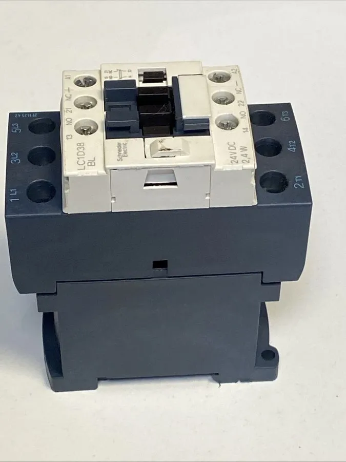 Контактор Schneider Electric TeSys LC1D32 BD 24V DC Contactor (J3B)