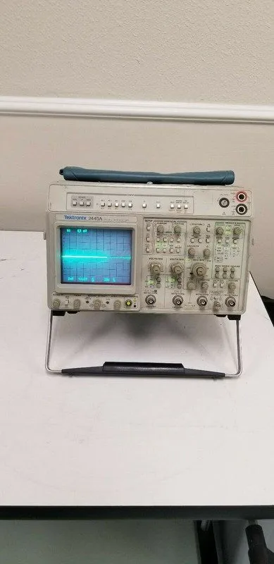 Осциллограф Tektronix 2445A 150 MHz 4 Channel Oscilloscope