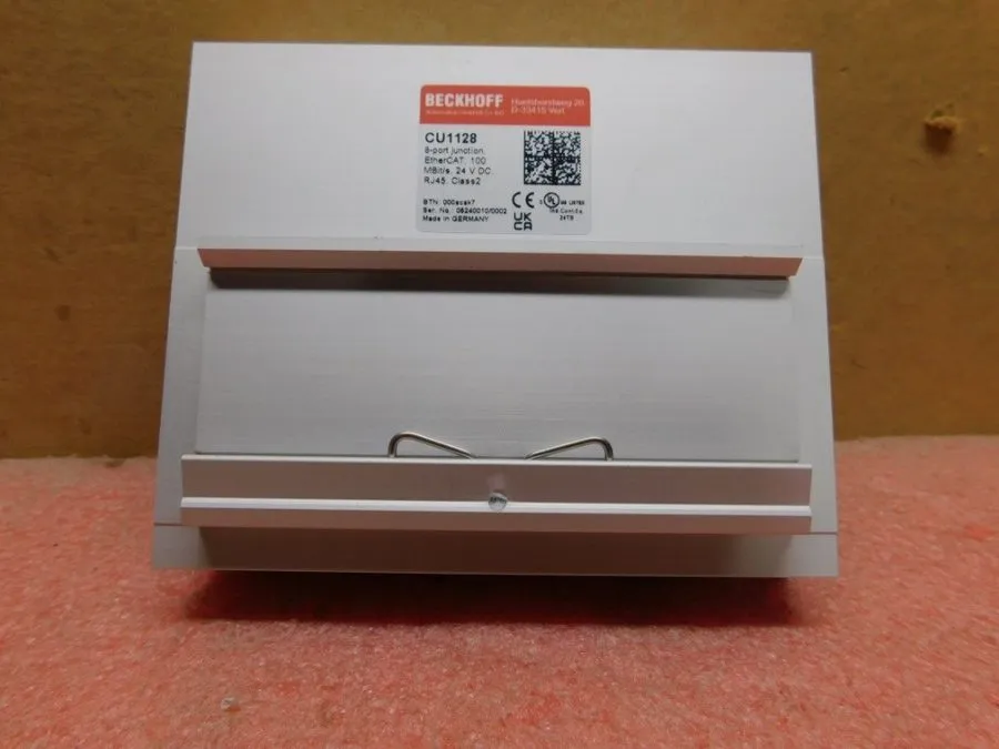 IIoT-устройство Beckhoff CU1128 8 Port RJ45 EtherCAT hub (24V DC)