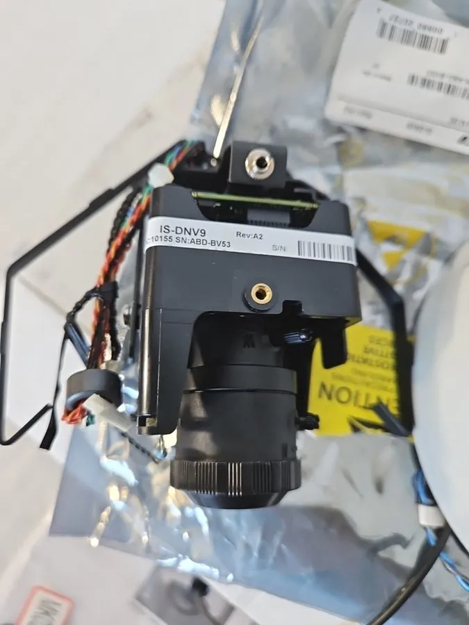 Камера Pelco IS110-DNV9 Security Color Camera W/ 540TVL 3-9.5mm Built-in Heater