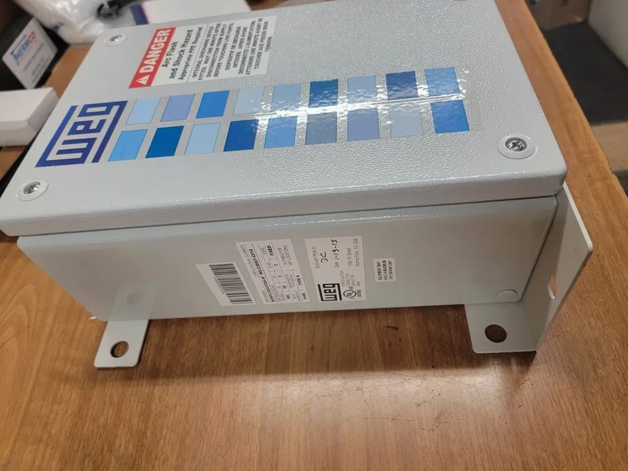 Конденсатор WEG BCWTC300V53A4 Power Factor Correction Capacitor 3 kvar 480V AC N — фото лота 2