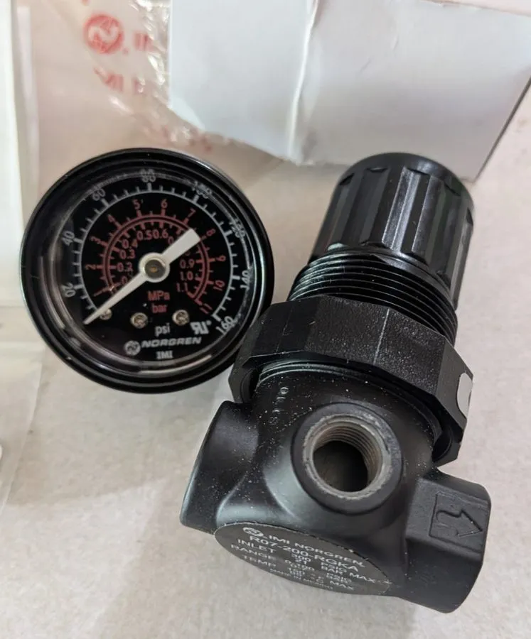 Регулятор давления Imi Norgren R07-200-RGKA Pneumatic Regulator 300psi 0-100psi/
