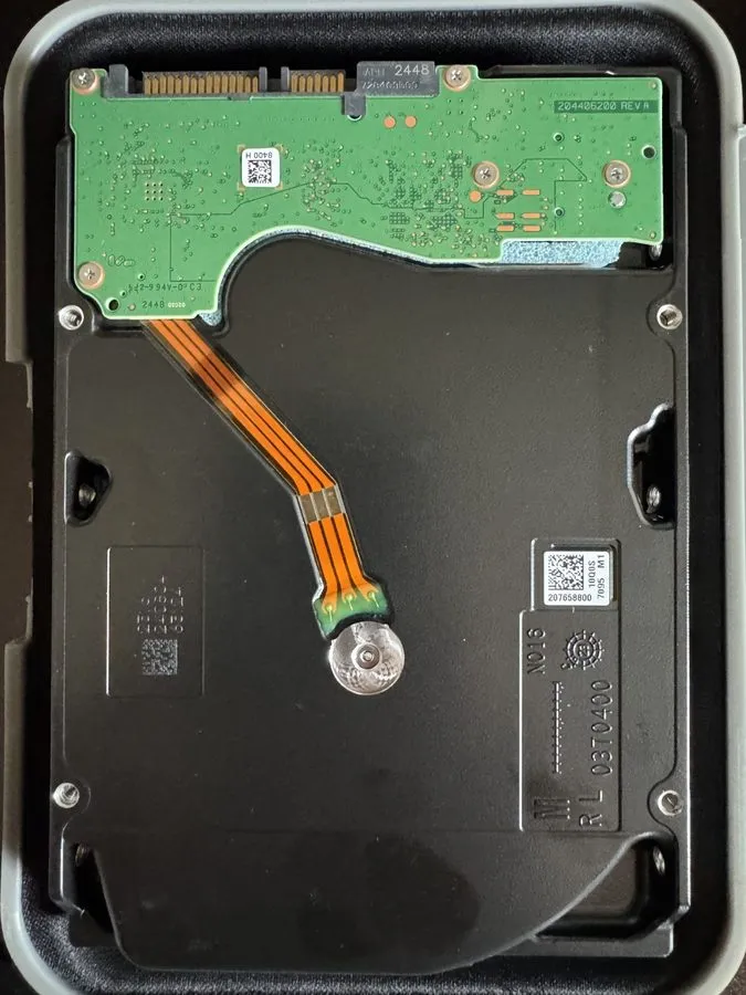 Жёсткий диск Seagate IronWolf Pro 28TB ST28000NT000 NAS HDD 7200RPM CMR Healthy — фото лота 2