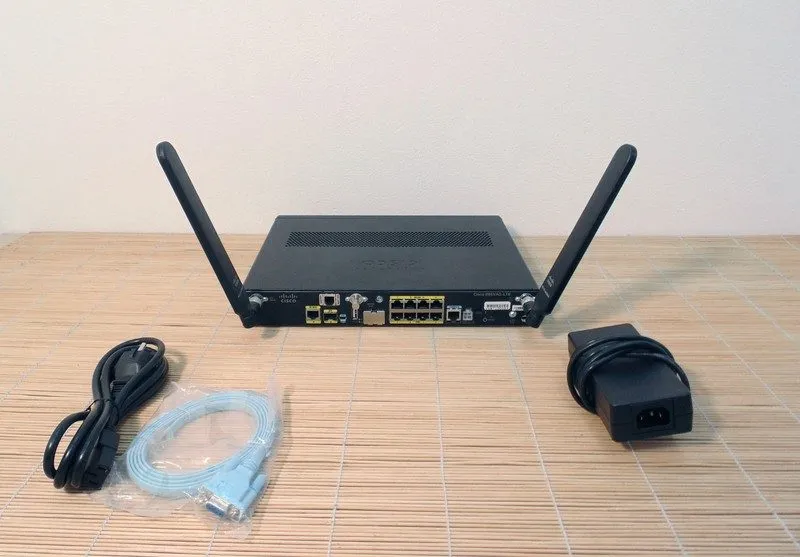 Маршрутизатор Cisco C896VAG-LTE-GA-K9 Router — фото лота 1