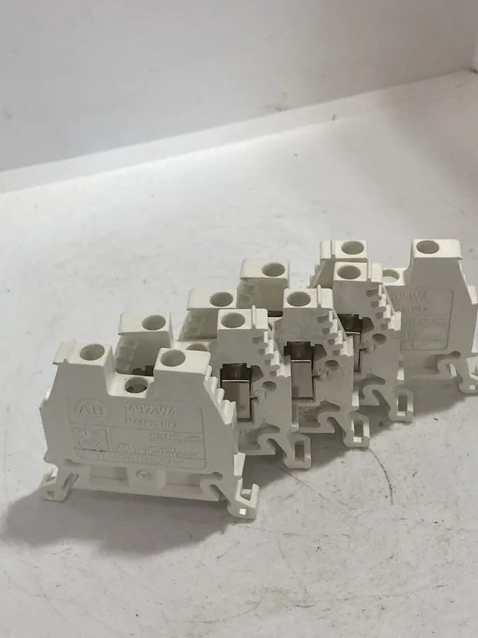 Клеммная колодка Allen Bradley 1492-W4-W Terminal Blocks Ser A