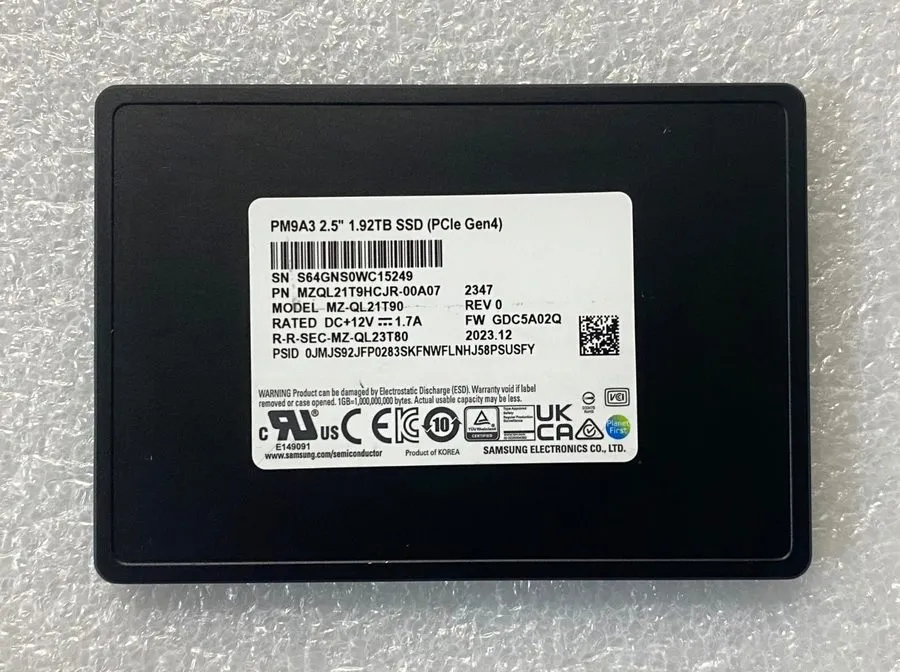 SSD-накопитель Samsung PM9A3 1.92TB U.2 SSD PCIE 4.0 NVME MZ-QL21T90 MZQL21T9HCJ