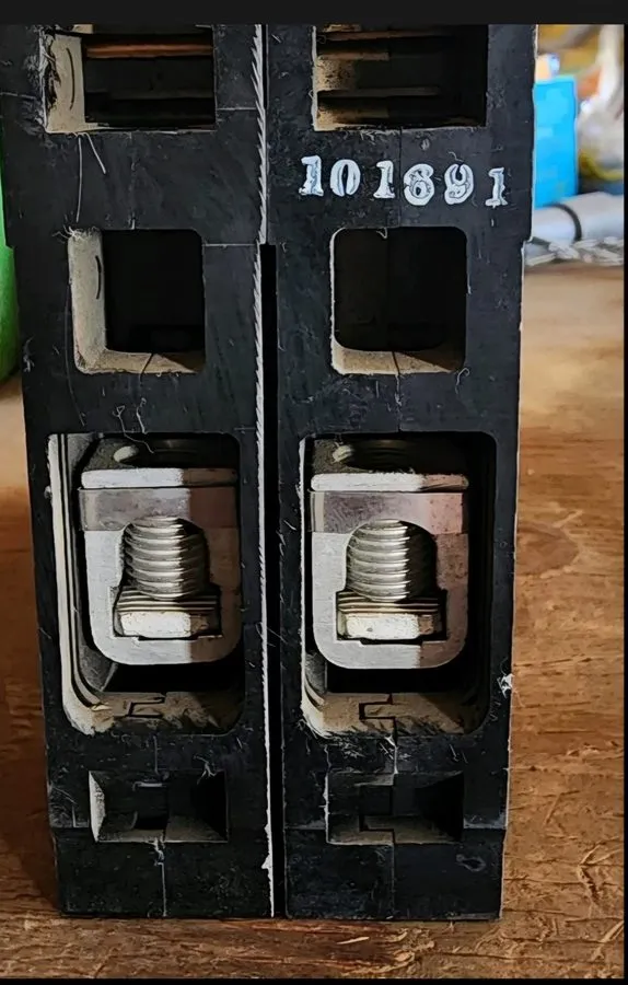 Автоматический выключатель Siemens ED42B100 Circuit Breaker 100A 2P 480V 1PH ED4 — фото лота 1