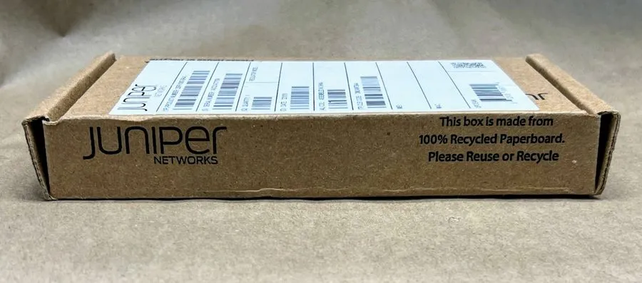 Трансивер Juniper QSFP-100G-SR4-C 100GBASE-SR4 QSFP28 850nm MPO 100m MMF Optical