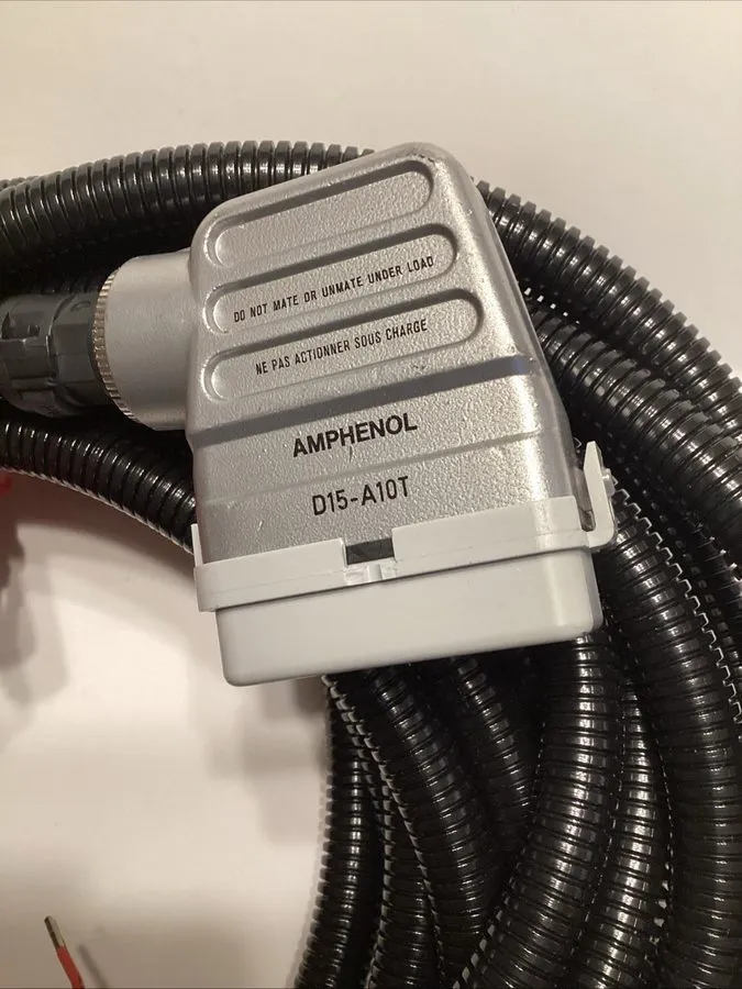 Разъём Amphenol D15-A10T Connector Plus Approximately (35 ‘ + ) With Whip & 6 Wi — фото лота 1