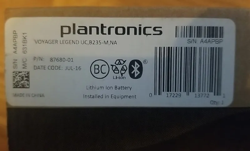 VoIP-шлюз Plantronics Voyager Legend UC B235 USB Bluetooth Headset Black (87670- — фото лота 1