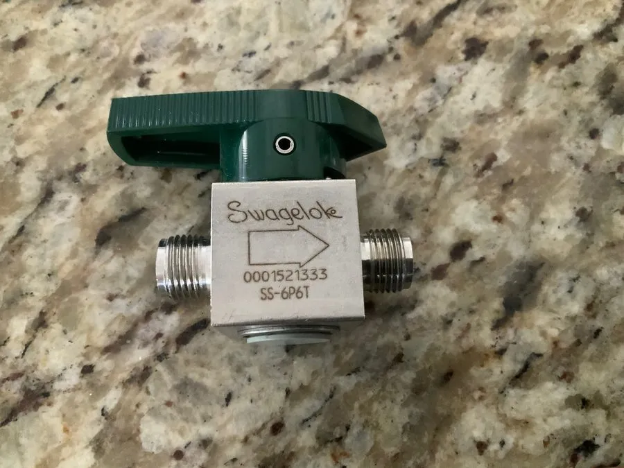 Клапан Box Of 2 Swagelok SS-6P6T Manual Stainless Plug Valve 3/8in