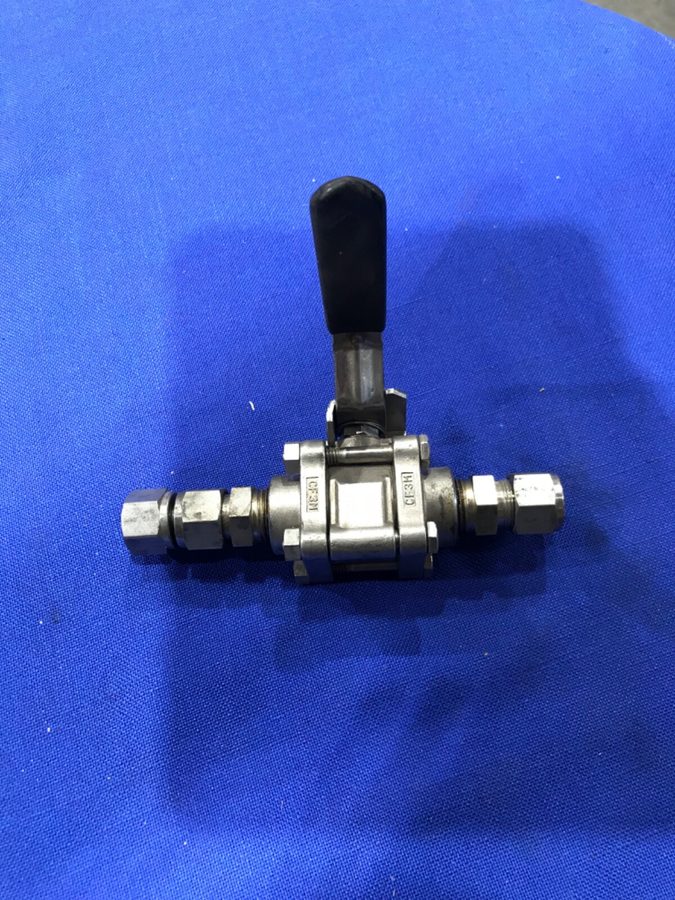 Клапан Swagelok Ss-63tf8 1/2" Fnpt Ball Valve 1 Qty