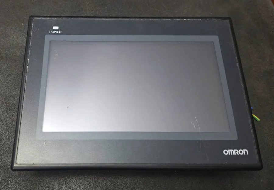 Панель оператора OMRON NB7W-TW01B HMI INTERACTIVE DISPLAY 24V DC