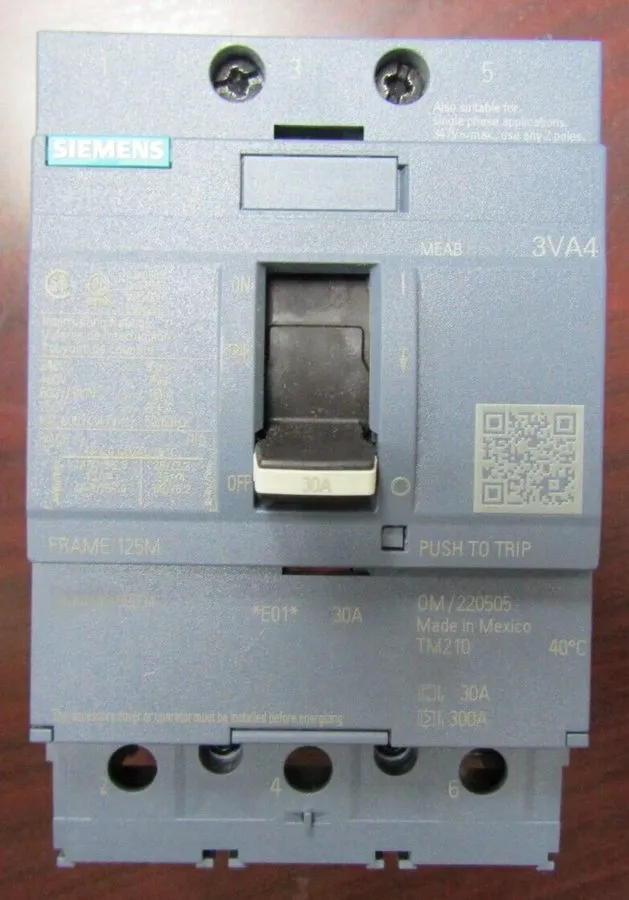 Автоматический выключатель 1 Siemens 3VA4130-5ED34-0AA0 480V 3-Pole Circuit Brea