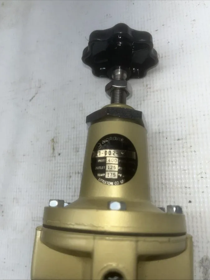Фитинг NORGREN 11-002-581 Precision Pressure Regulator w/Brass Fitting & PSI Gau — фото лота 1