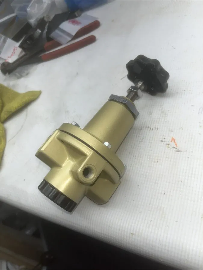 Фитинг NORGREN 11-002-581 Precision Pressure Regulator w/Brass Fitting & PSI Gau — фото лота 2