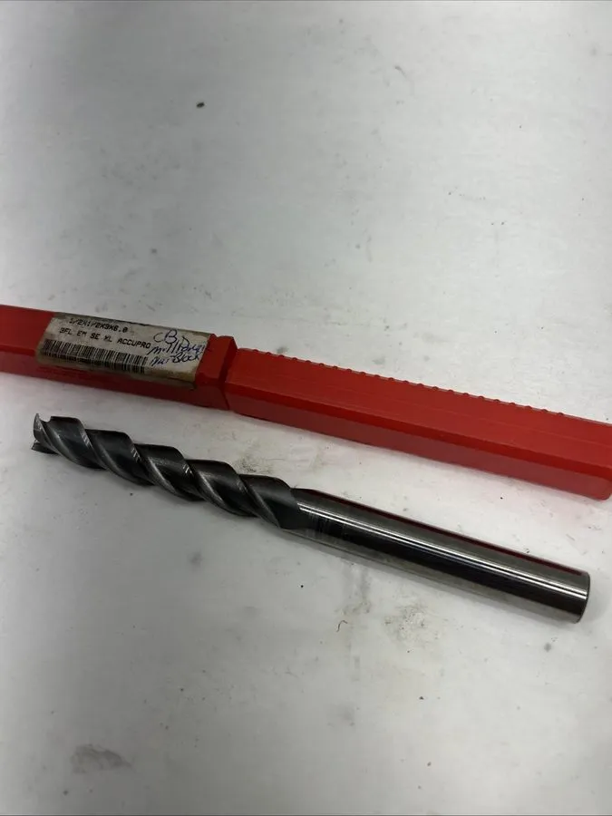 Режущий инструмент Accupro 09653833. 1/2”x1/2”x3x6” 3 Flute Square End Mill Carb