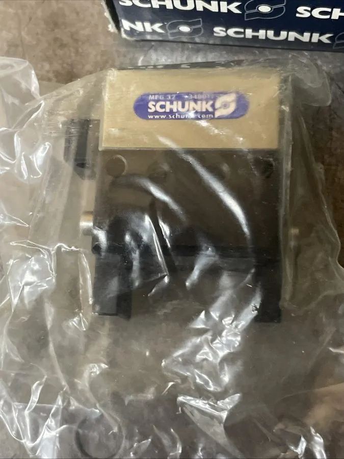 Робот SCHUNK 0340011 MPG 32 Parallel Gripper air cylinder 340011 MPG32