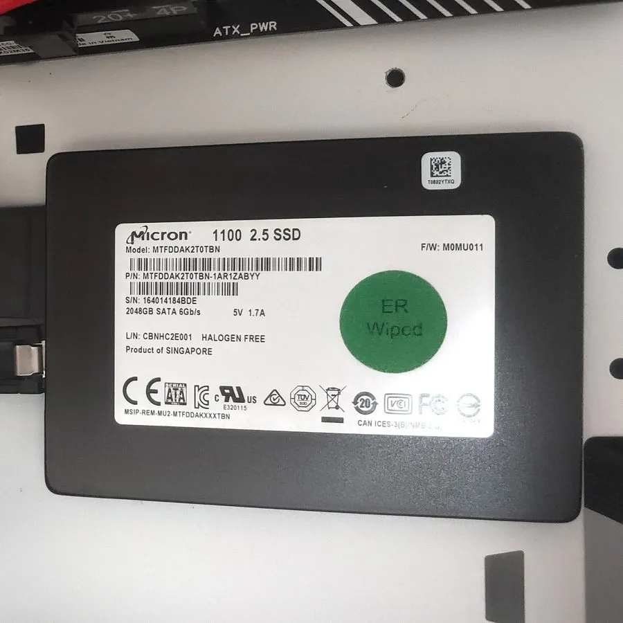 SSD-накопитель Micron 2TB SATA MTFDDAK2T0TBN 1100 SATA 6Gb/s SSD MTFDDAK2T0TBN-1 — фото лота 1