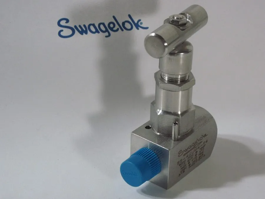 Клапан SWAGELOK SS-4GUM4-F4 VALVE STAINLESS STEEL 316